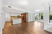 507 8160 MCMYN WAY - thumbnail 18