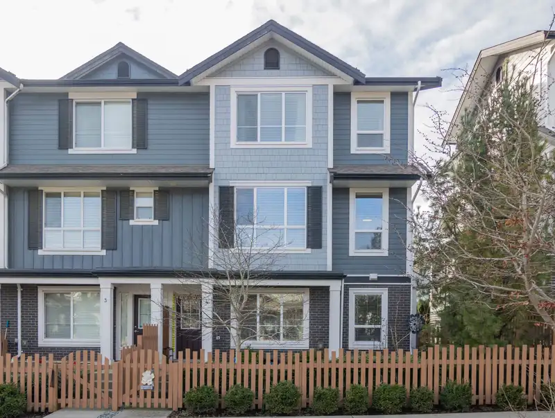 4 7157 210 STREET - photo 1 of 40