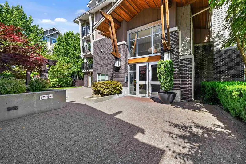 116 5775 IRMIN STREET - photo 2 of 19