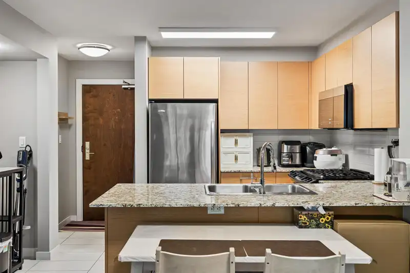 116 5775 IRMIN STREET - photo 4 of 19