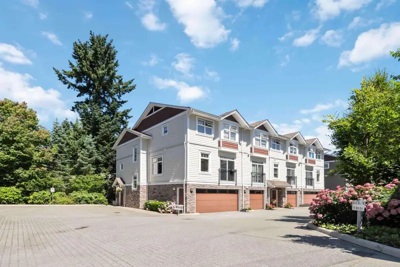 41 2689 PARKWAY DRIVE - photo 3 of 25