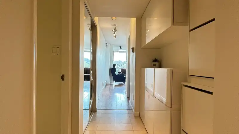 706 9623 MANCHESTER DRIVE - photo 2 of 16