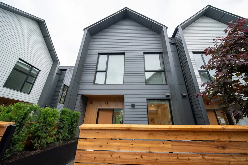 218 8699 SPIRES ROAD - photo 3 of 19