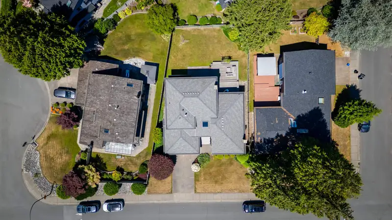 11663 RIDGECREST DRIVE - photo 4 of 40