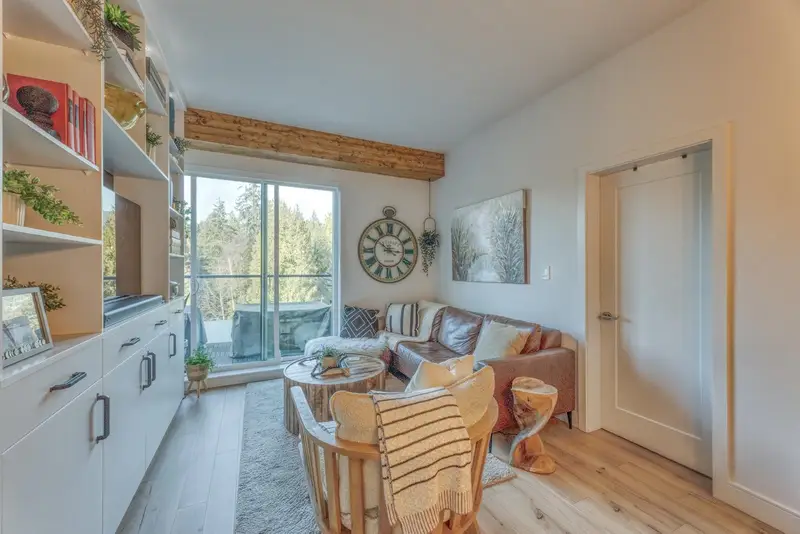 518 55 KLAHANIE DRIVE - photo 2 of 25