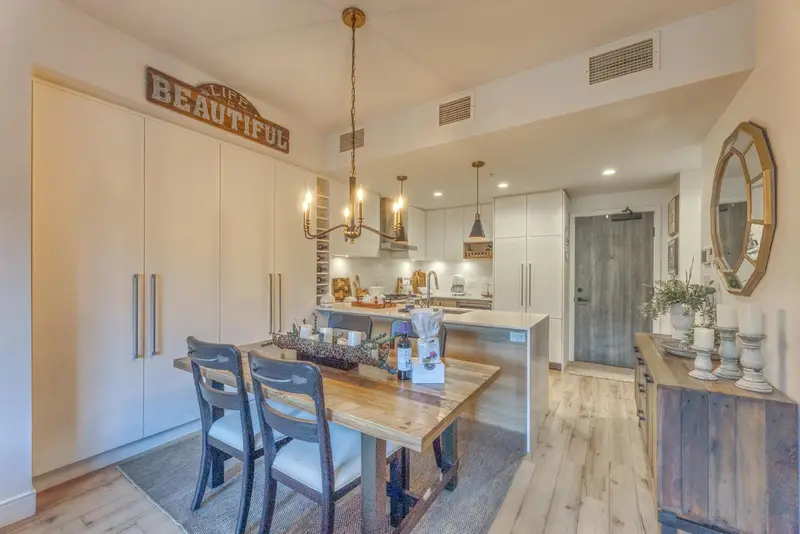 518 55 KLAHANIE DRIVE - photo 3 of 25