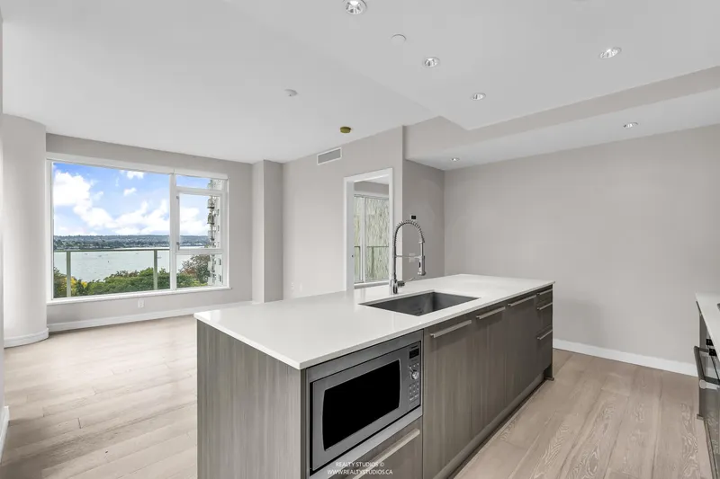 905 1221 BIDWELL STREET - photo 2 of 25