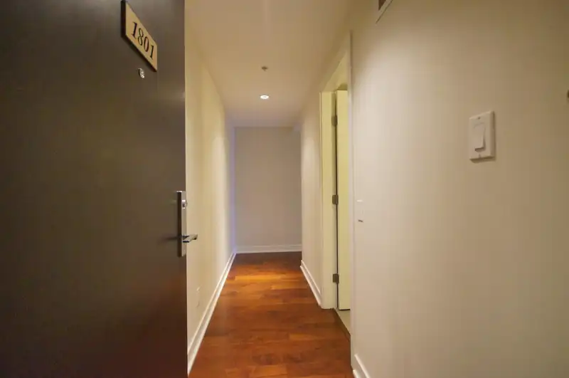 1801 1055 RICHARDS STREET - photo 2 of 37