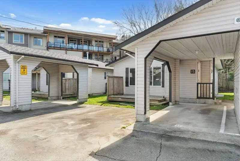 15 5648 VEDDER ROAD - photo 3 of 31
