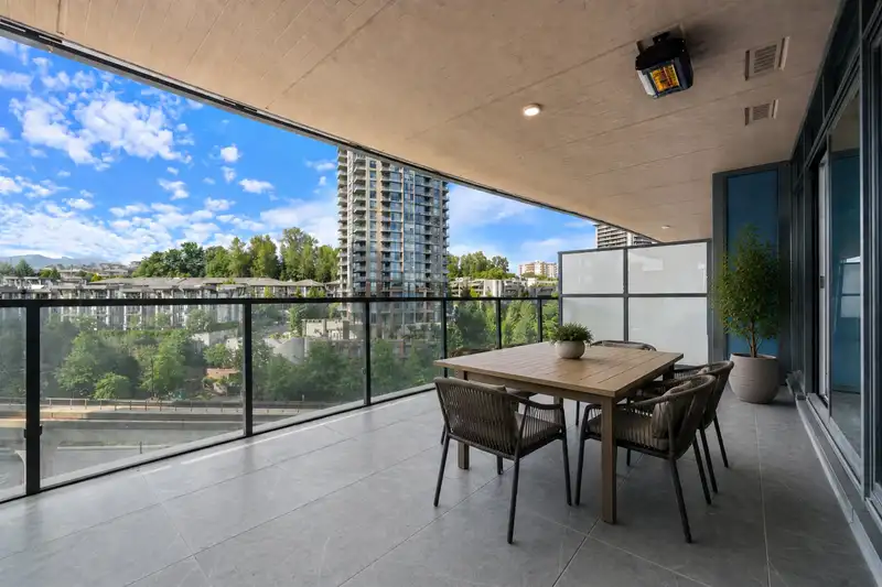 505 4890 LOUGHEED HIGHWAY - photo 2 of 25