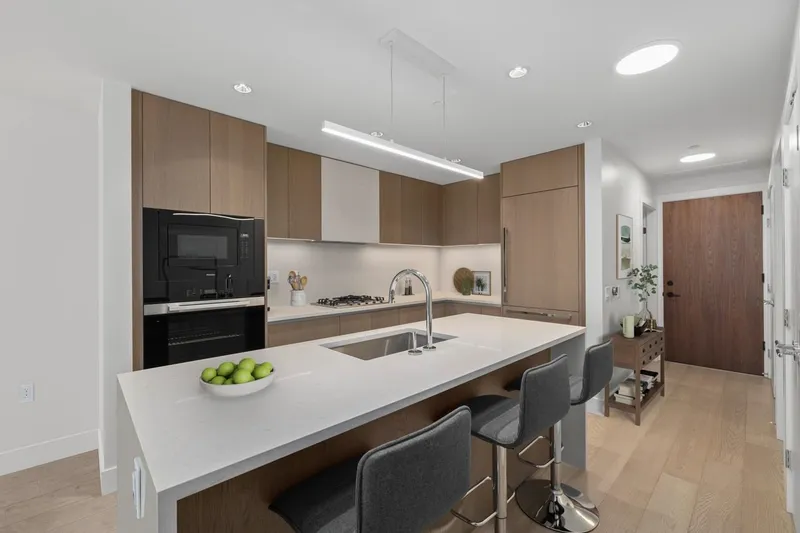 306 3636 W 39TH AVENUE - photo 3 of 20