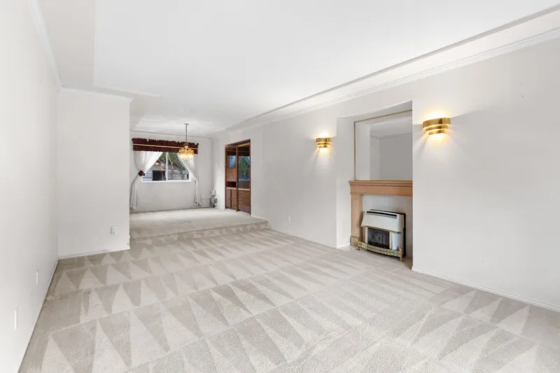 1225 WINDSOR AVENUE - photo 4 of 25