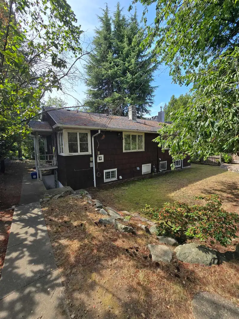 5070 WILLOW STREET - photo 2 of 7
