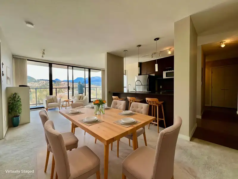 2501 2979 GLEN DRIVE - photo 3 of 17