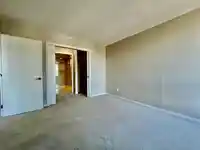 2501 2979 GLEN DRIVE - thumbnail 8