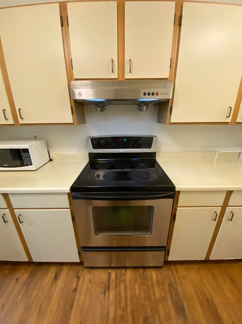 308 10662 151A STREET - photo 4 of 12
