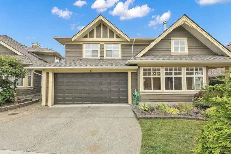 19 15450 ROSEMARY HEIGHTS CRESCENT - photo 1 of 39