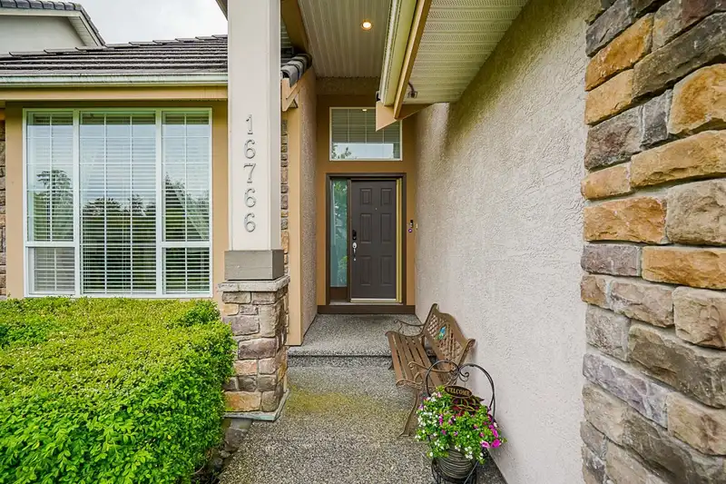16766 108A AVENUE - photo 2 of 36