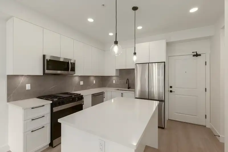 305 3528 146A STREET - photo 1 of 24
