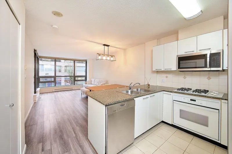 209 8100 SABA ROAD - photo 2 of 21