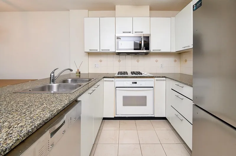 209 8100 SABA ROAD - photo 3 of 21