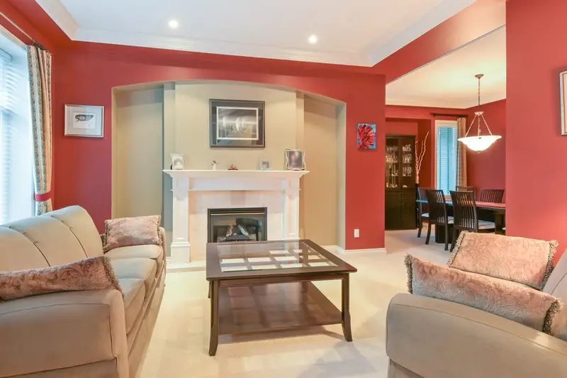 15560 36B AVENUE - photo 3 of 25