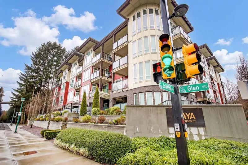 306 1188 JOHNSON STREET - photo 2 of 25