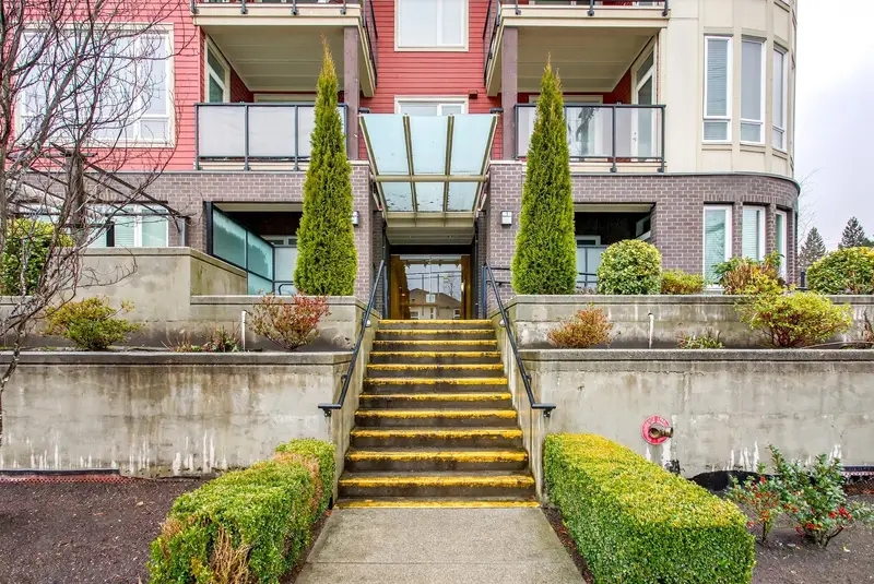 306 1188 JOHNSON STREET - photo 3 of 25