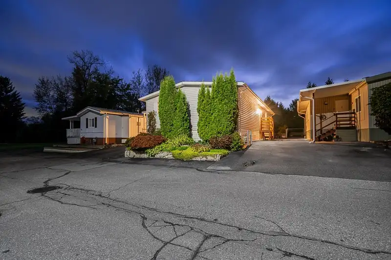 107 27111 0 AVENUE - photo 3 of 31