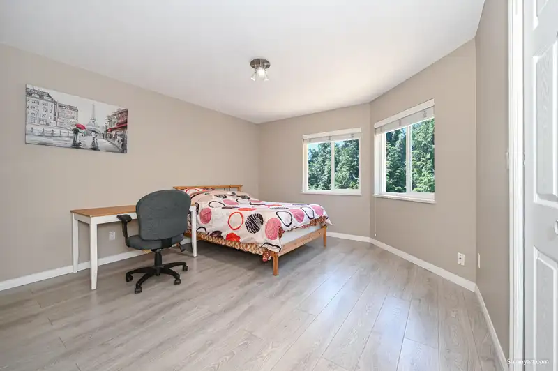 6339 CANADA WAY - photo 4 of 39