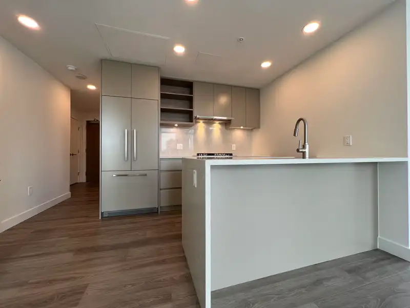 1902 4433 ALASKA STREET - photo 3 of 18