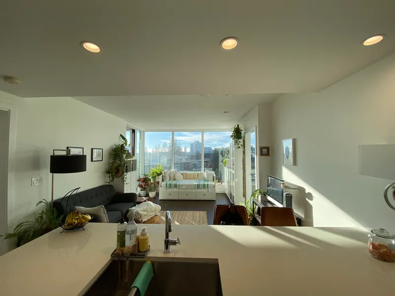 610 5629 BIRNEY AVENUE - photo 4 of 20