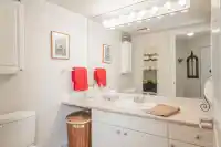 207 15466 NORTH BLUFF ROAD - thumbnail 4