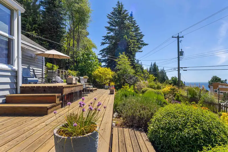 7974 REDROOFFS ROAD - photo 3 of 36