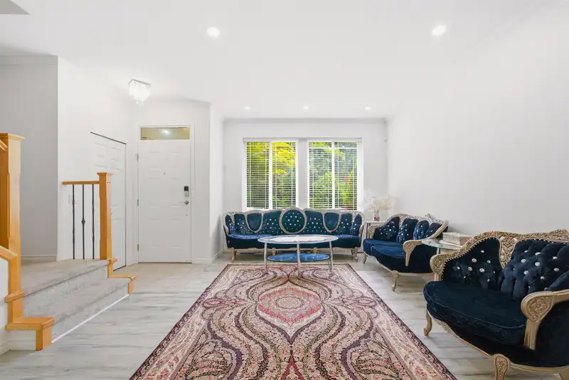 24121 102ND AVENUE - photo 4 of 33