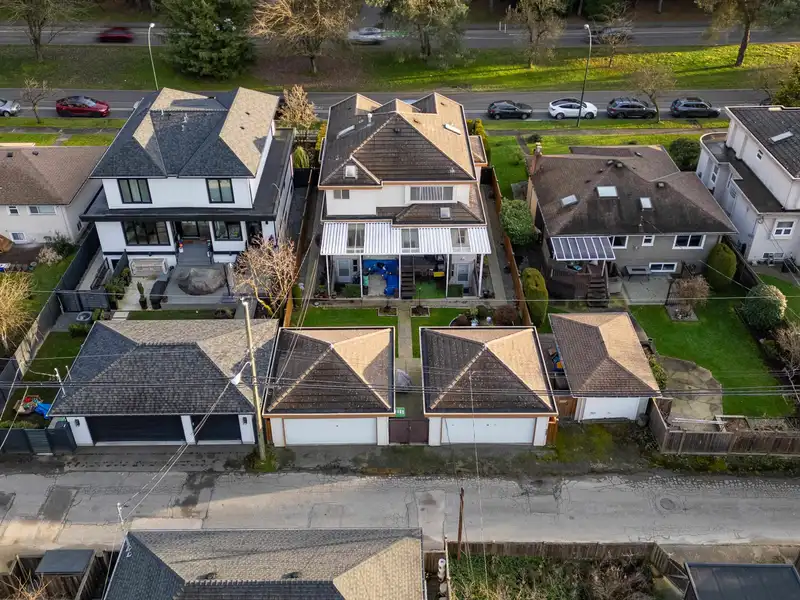 2325 W KING EDWARD AVENUE - photo 3 of 39
