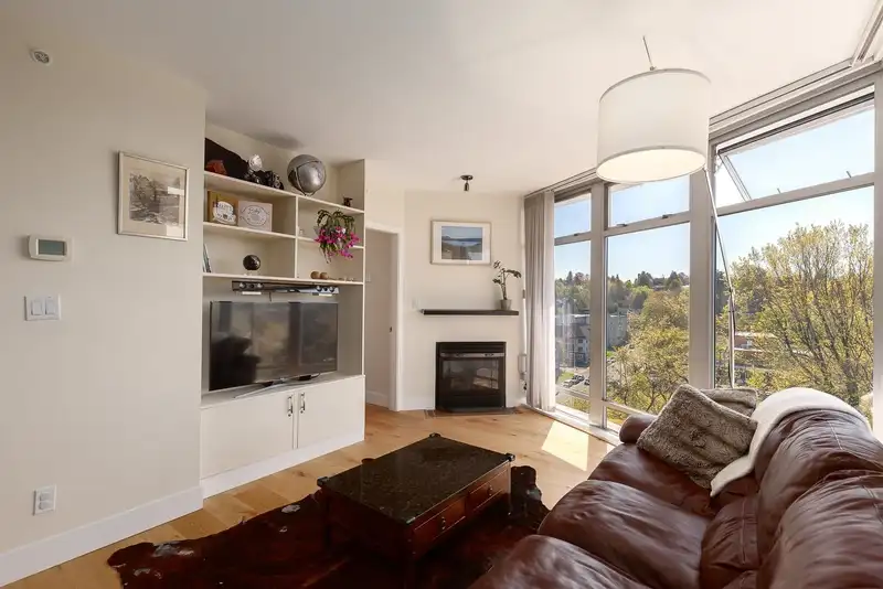 1002 2965 FIR STREET - photo 2 of 30