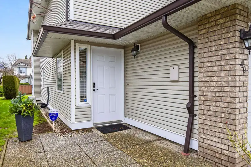 49 1370 RIVERWOOD GATE - photo 2 of 40