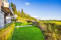 101 2535 GARDEN COURT - thumbnail 34