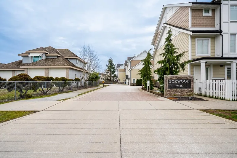 12 7056 192 STREET - photo 2 of 25