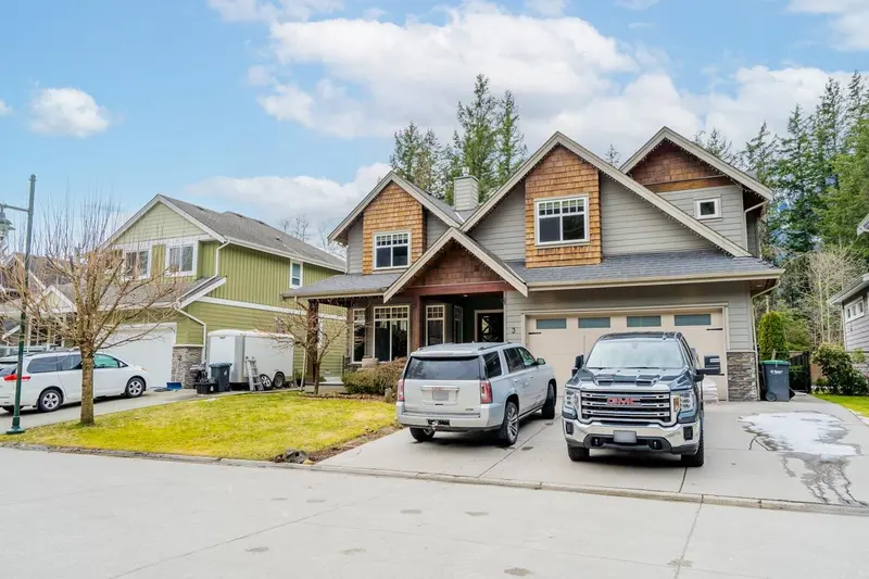 3 1355 DEPOT ROAD - photo 2 of 25