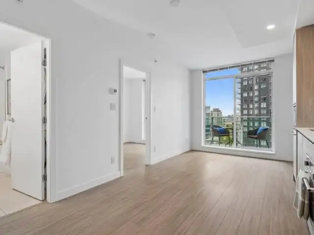 807 13655 FRASER HIGHWAY - photo 4 of 24