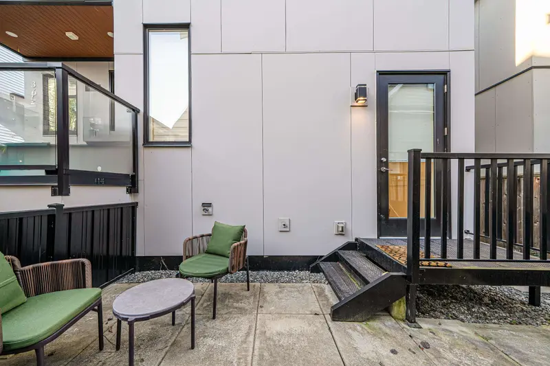 1 369 E 16TH AVENUE - photo 3 of 25