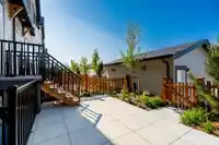 20547 74B AVENUE - thumbnail 32