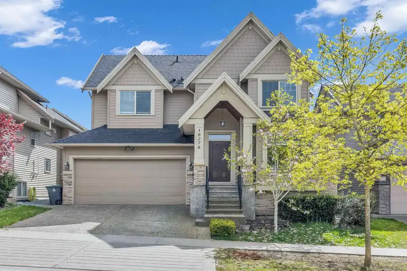 18278 67A AVENUE - photo 1 of 40