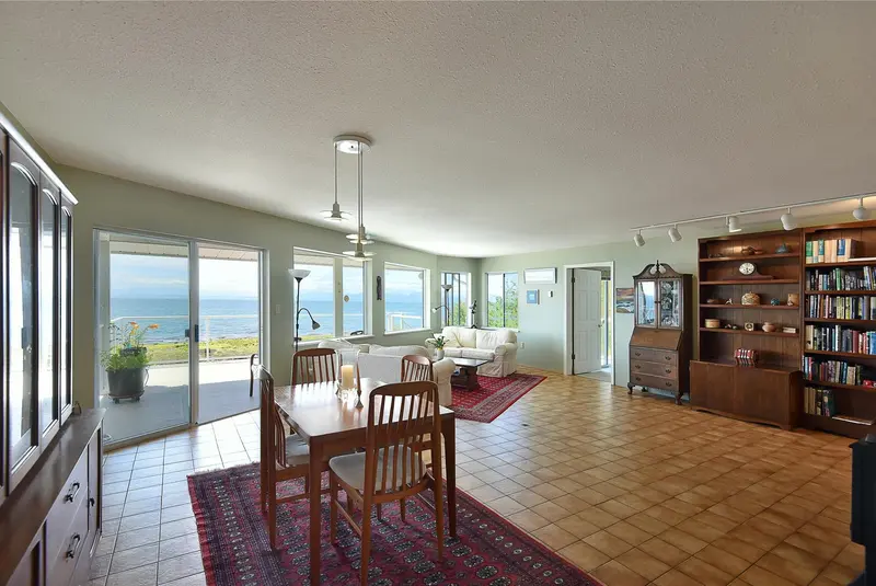 2755-2757 LOWER ROAD - photo 1 of 25