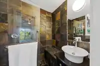 547 FAIRWAY DRIVE - thumbnail 15