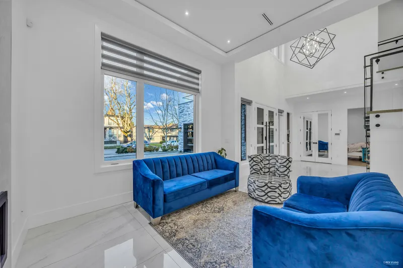 14138 75A AVENUE - photo 4 of 25