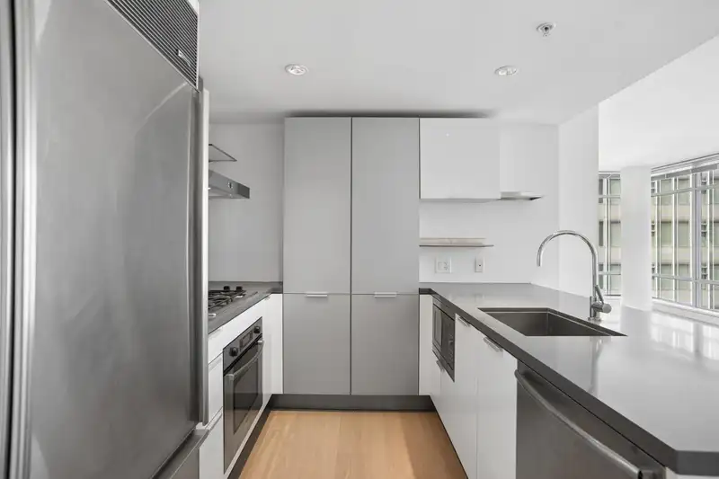 2206 788 RICHARDS STREET - photo 3 of 29