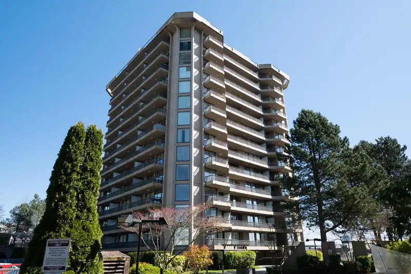 1206 3760 ALBERT STREET - photo 1 of 29